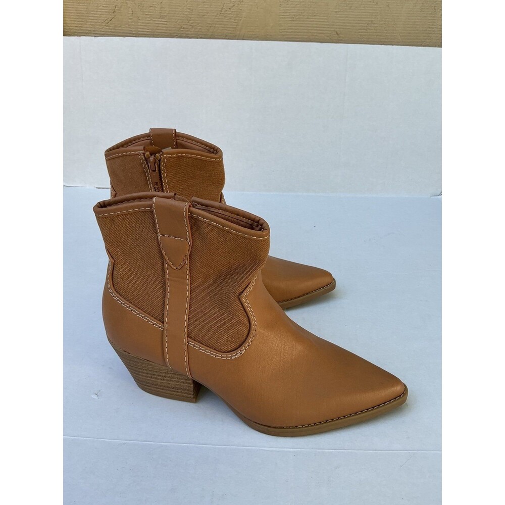 A new day women’s boots size 7